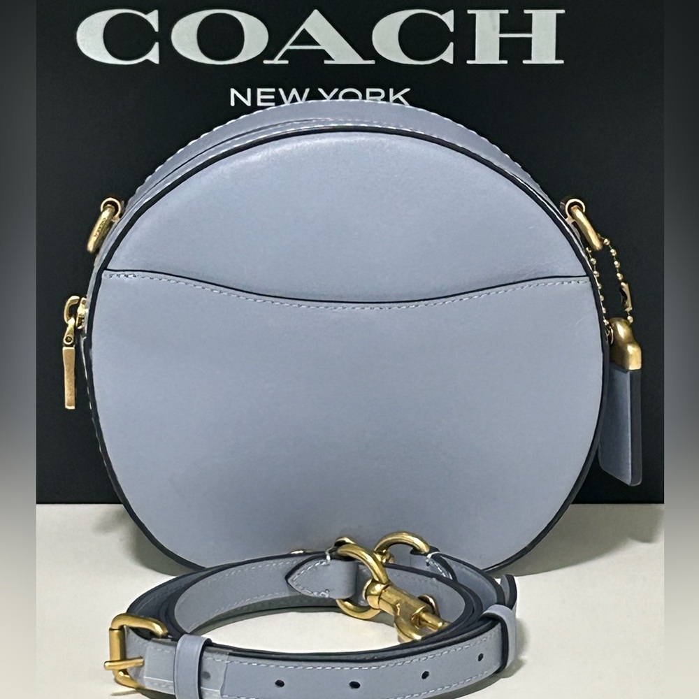 COACH Canteen Glovetanned Smooth Leather in Twilight Blue